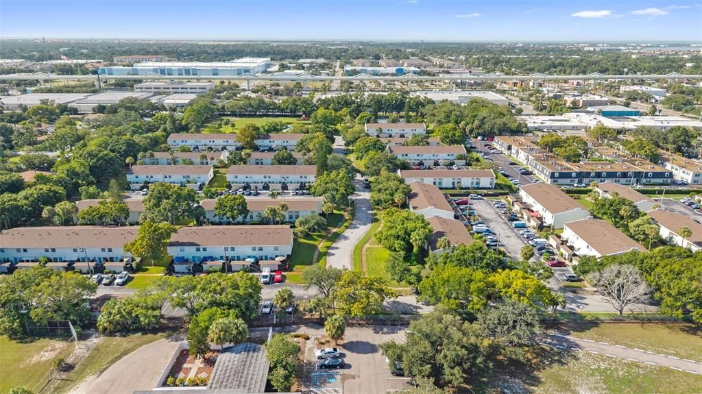 For Sale: $284,900 (2 beds, 1 baths, 1044 Square Feet)