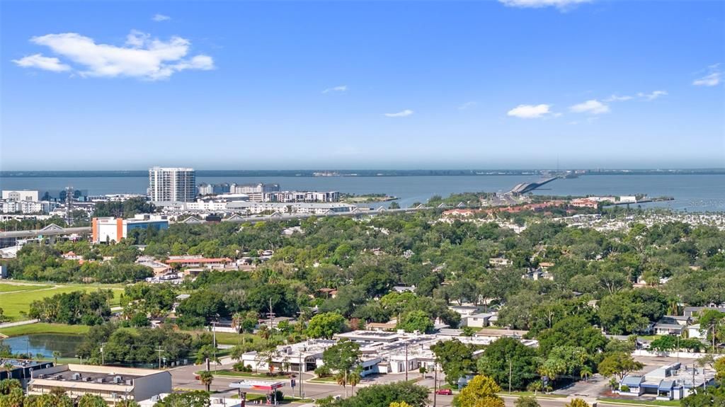 For Sale: $284,900 (2 beds, 1 baths, 1044 Square Feet)