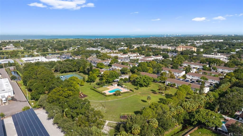 For Sale: $284,900 (2 beds, 1 baths, 1044 Square Feet)