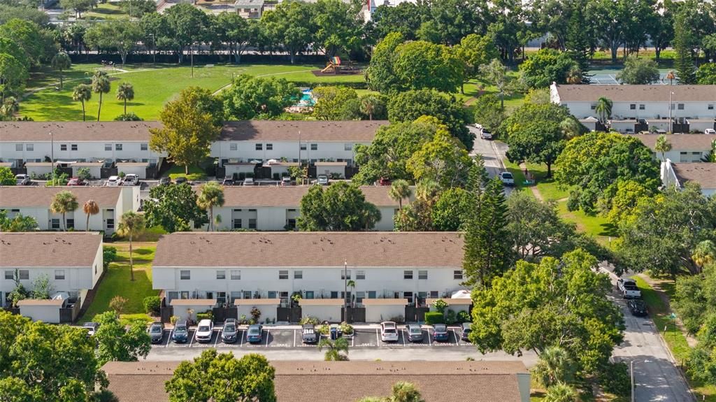 For Sale: $284,900 (2 beds, 1 baths, 1044 Square Feet)