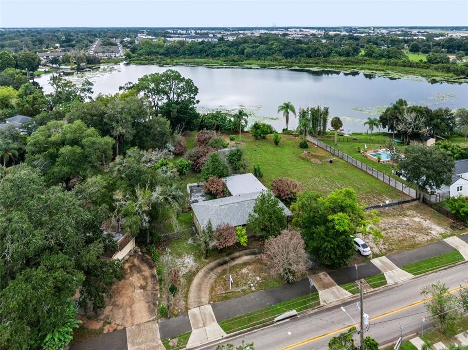 For Sale: $1,425,000 (5 beds, 2 baths, 3450 Square Feet)