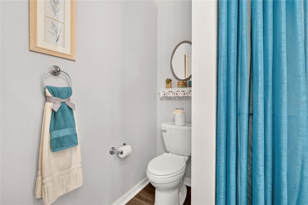 Active With Contract: $319,900 (3 beds, 2 baths, 1240 Square Feet)