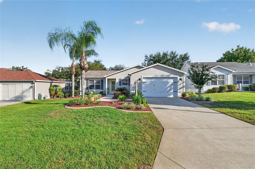 Active With Contract: $319,900 (3 beds, 2 baths, 1240 Square Feet)