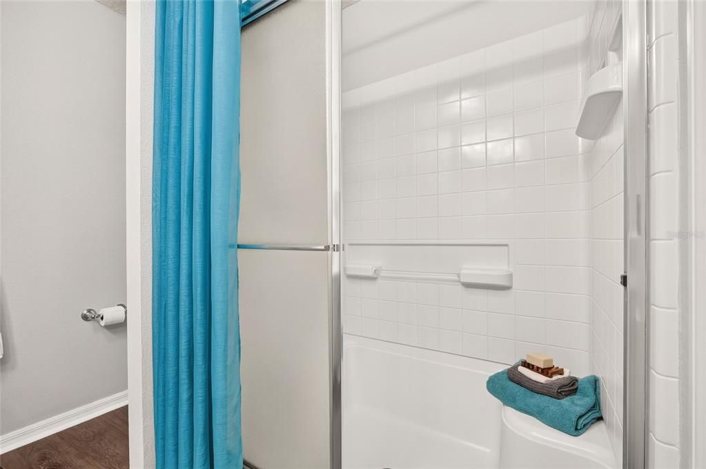 Active With Contract: $319,900 (3 beds, 2 baths, 1240 Square Feet)