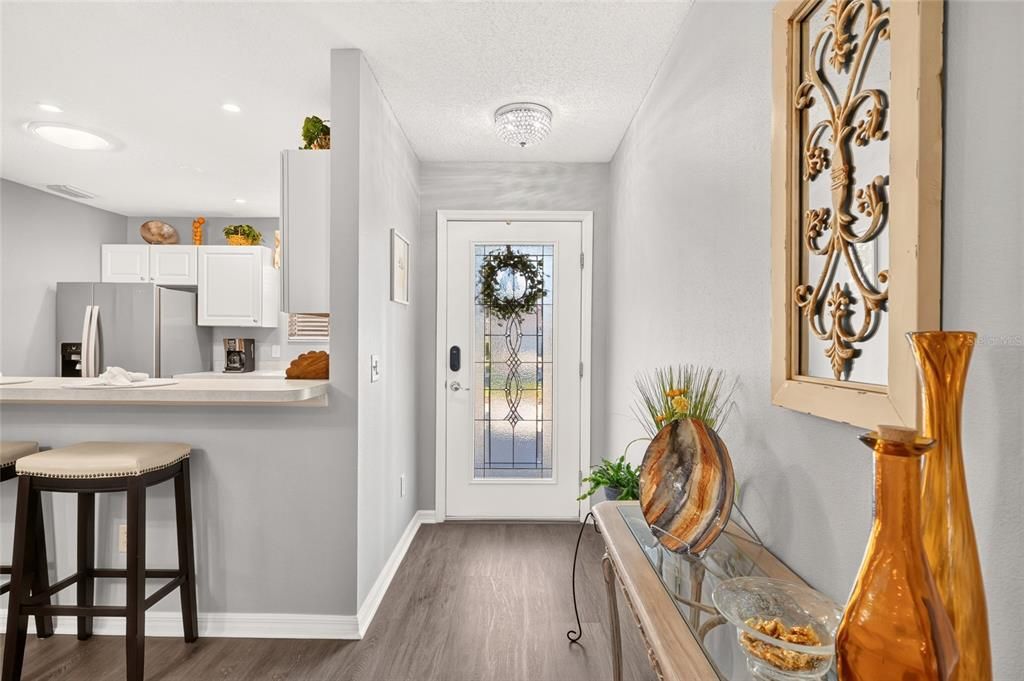 Active With Contract: $319,900 (3 beds, 2 baths, 1240 Square Feet)