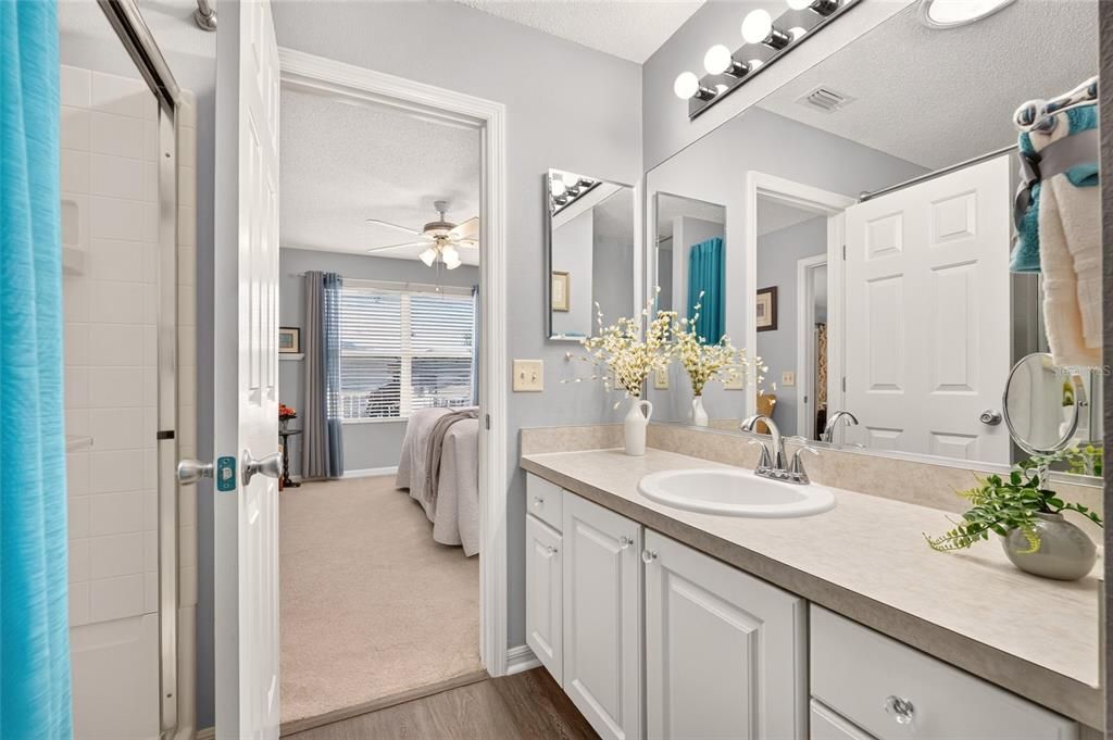 Active With Contract: $319,900 (3 beds, 2 baths, 1240 Square Feet)