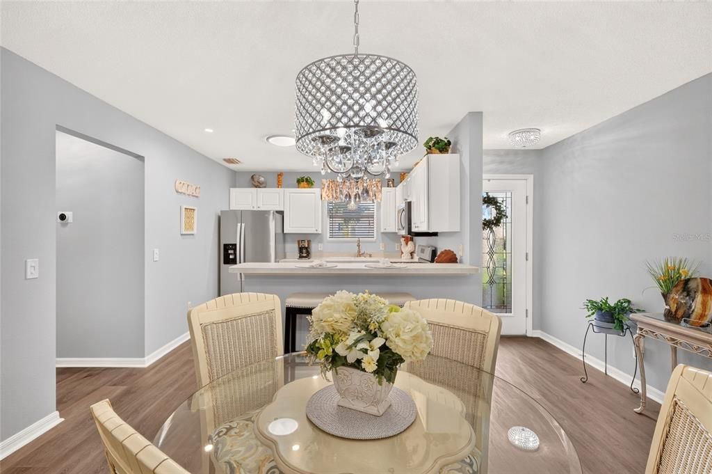 Active With Contract: $319,900 (3 beds, 2 baths, 1240 Square Feet)