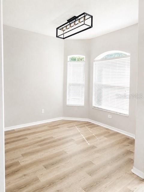 For Rent: $2,600 (3 beds, 2 baths, 1426 Square Feet)