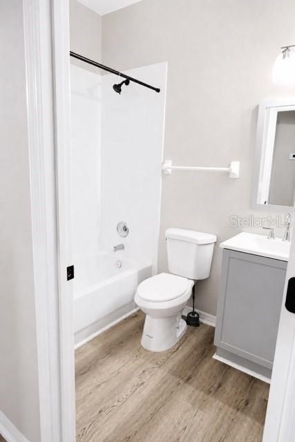 For Rent: $2,600 (3 beds, 2 baths, 1426 Square Feet)