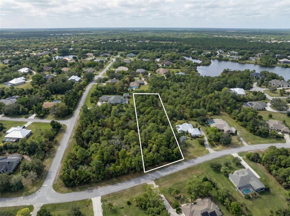 En Venta: $147,000 (1.42 acres)