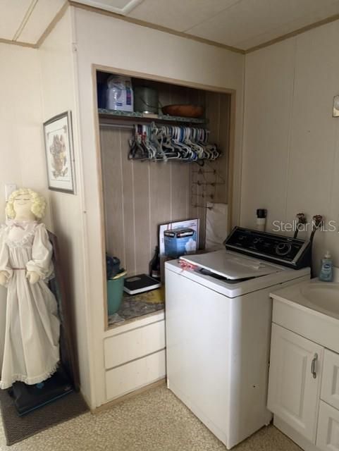 For Sale: $77,000 (2 beds, 1 baths, 600 Square Feet)
