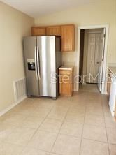 For Rent: $2,100 (3 beds, 2 baths, 1264 Square Feet)
