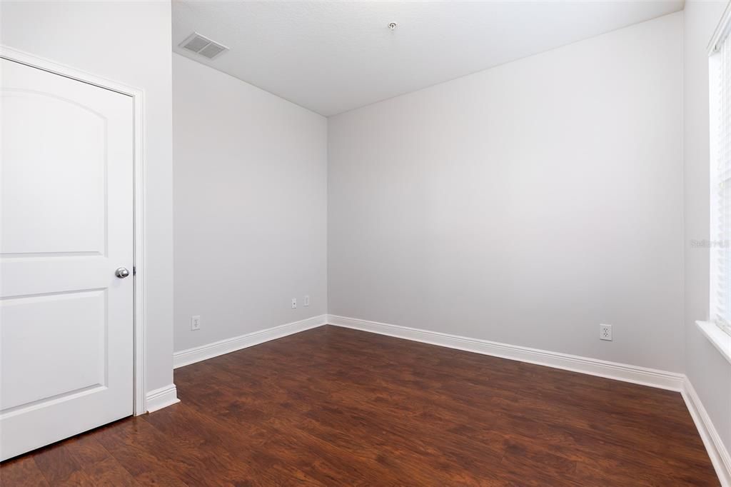 For Rent: $2,700 (3 beds, 2 baths, 1589 Square Feet)