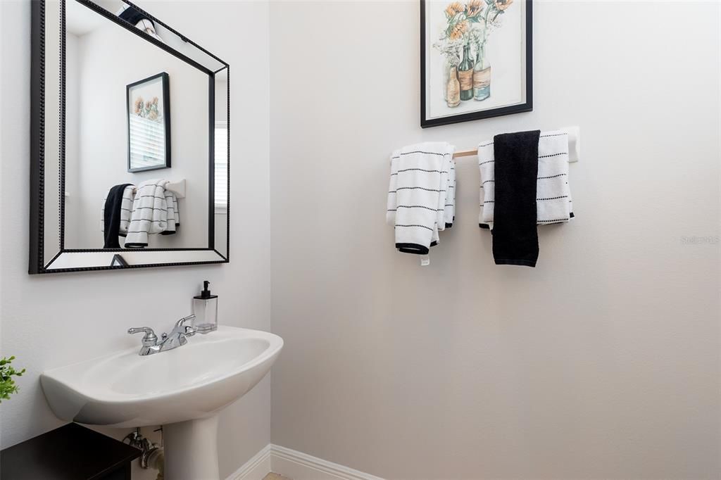 For Rent: $2,700 (3 beds, 2 baths, 1589 Square Feet)