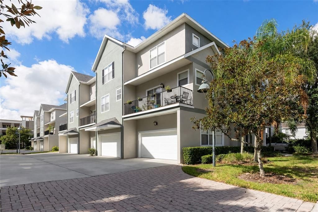 For Rent: $2,700 (3 beds, 2 baths, 1589 Square Feet)