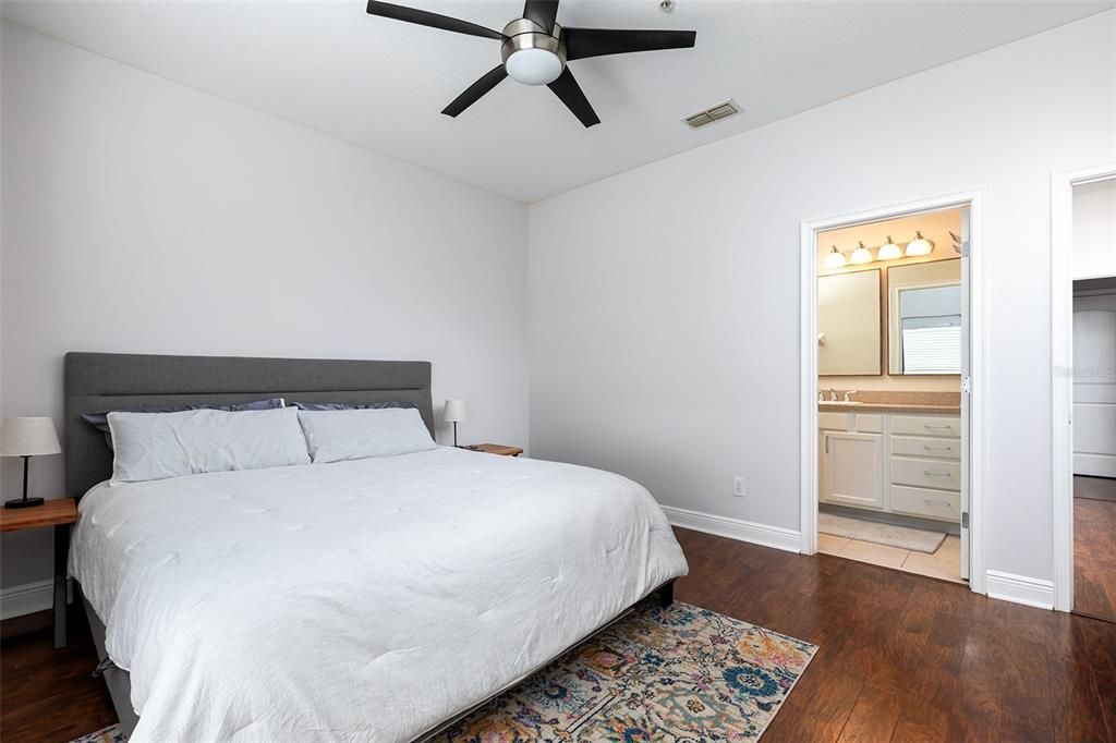 For Rent: $2,700 (3 beds, 2 baths, 1589 Square Feet)