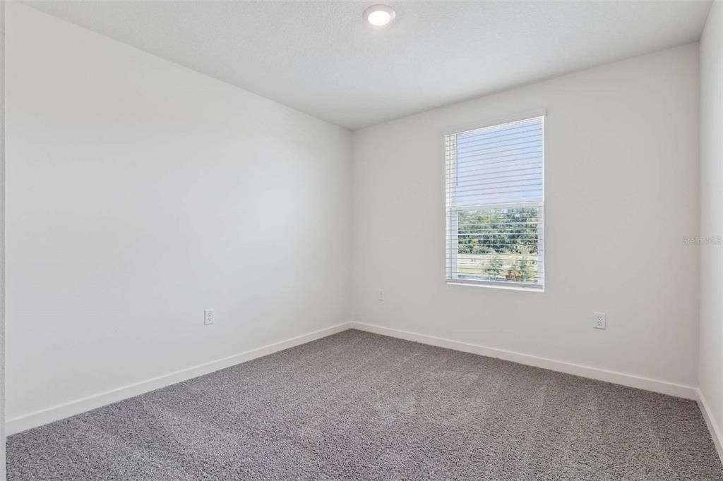 For Rent: $2,400 (3 beds, 2 baths, 1758 Square Feet)