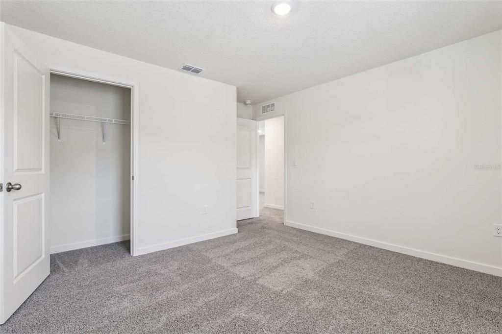 For Rent: $2,400 (3 beds, 2 baths, 1758 Square Feet)