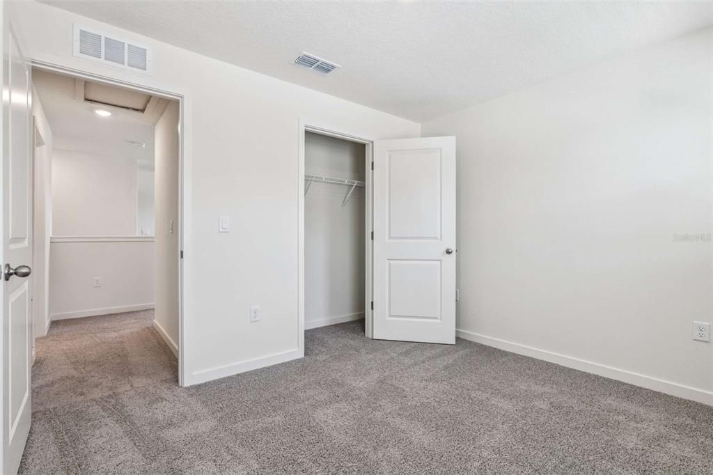 For Rent: $2,400 (3 beds, 2 baths, 1758 Square Feet)