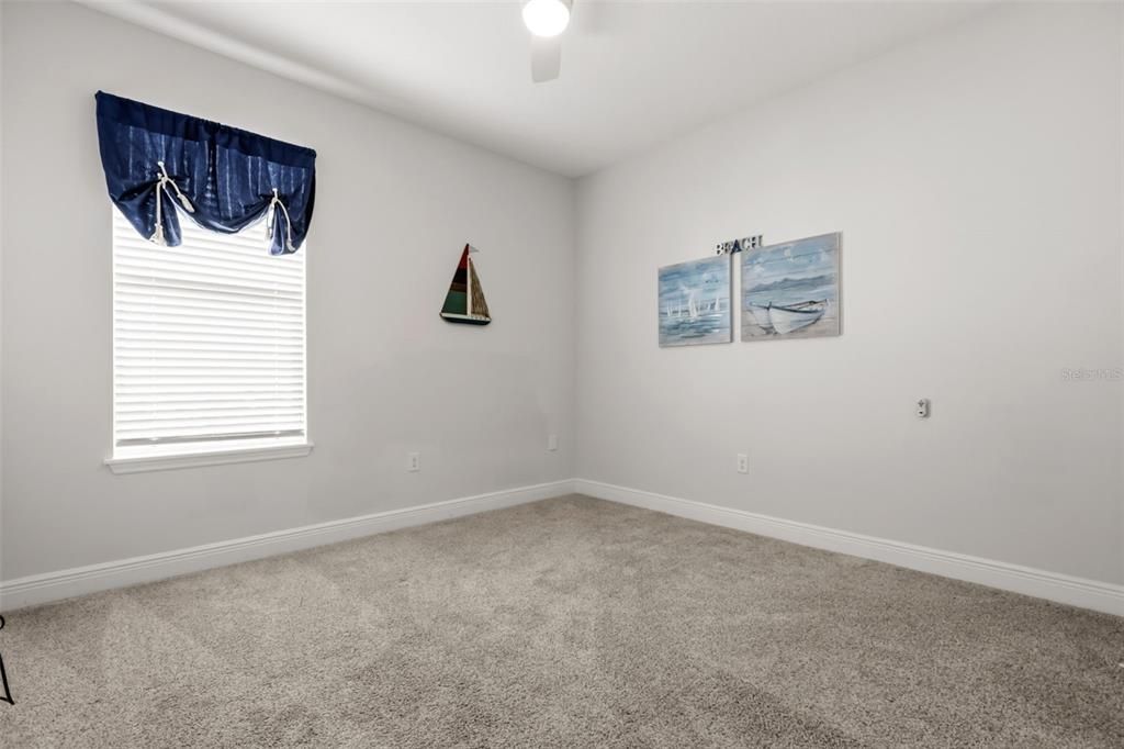 En Venta: $777,000 (4 camas, 3 baños, 2117 Pies cuadrados)