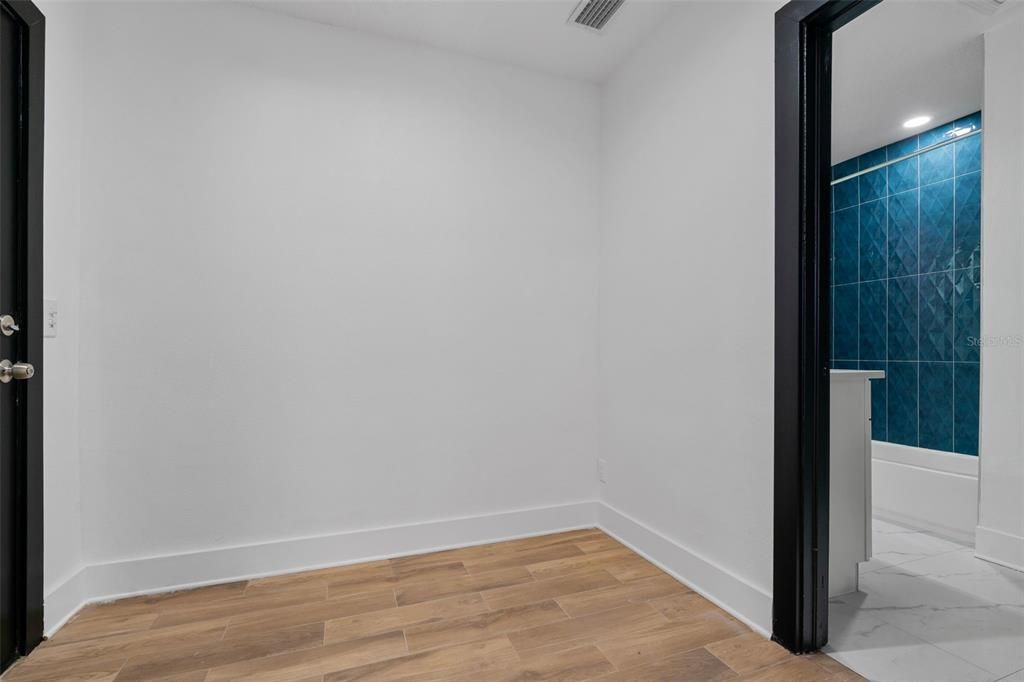 En Renta: $4,350 (3 camas, 2 baños, 1638 Pies cuadrados)