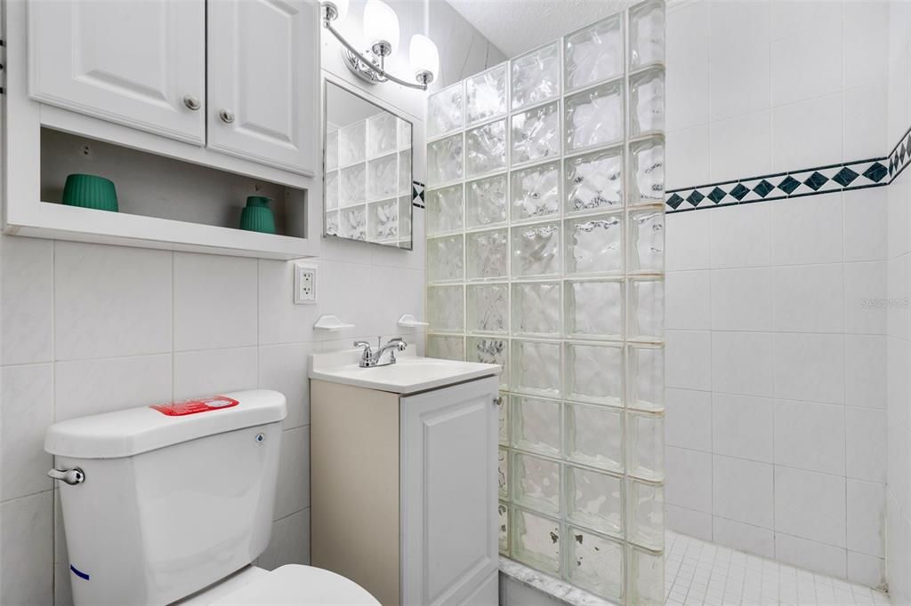 En Renta: $4,350 (3 camas, 2 baños, 1638 Pies cuadrados)