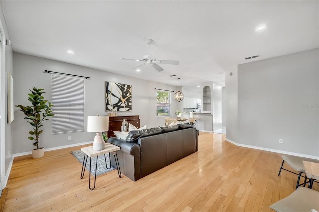 For Rent: $3,995 (3 beds, 2 baths, 1678 Square Feet)