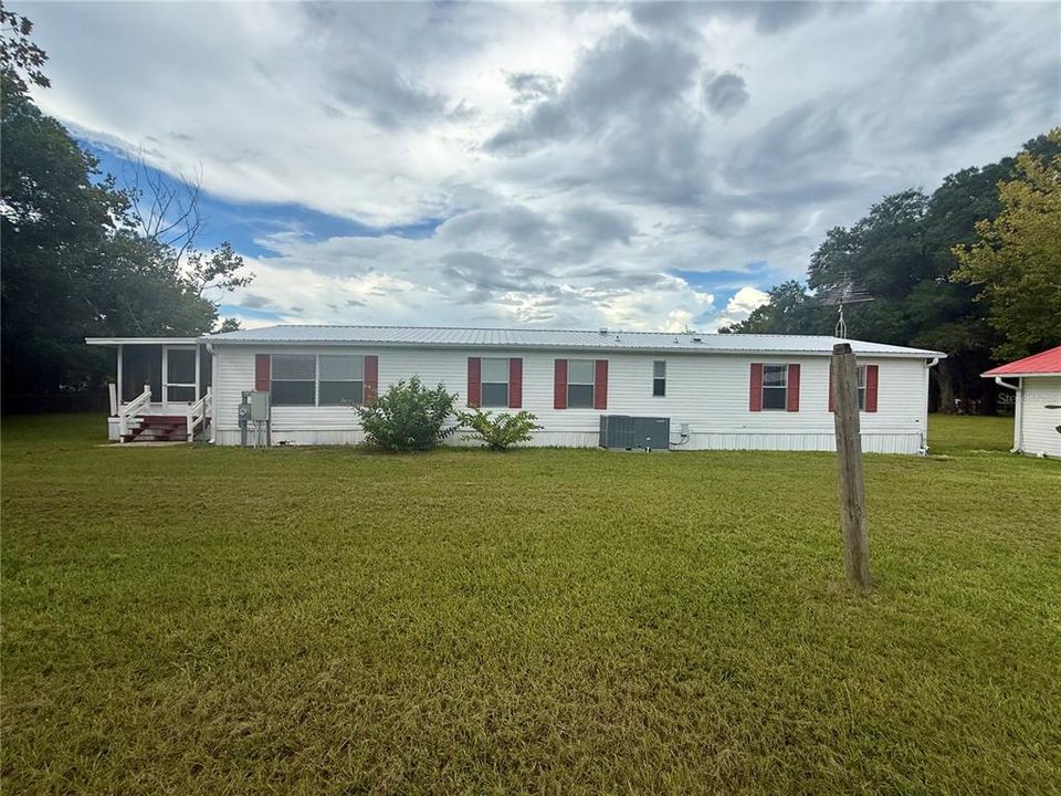 For Sale: $349,900 (3 beds, 2 baths, 1782 Square Feet)