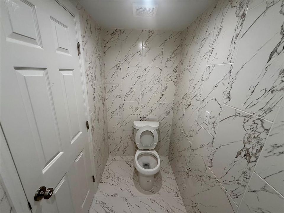 For Sale: $349,900 (3 beds, 2 baths, 1782 Square Feet)