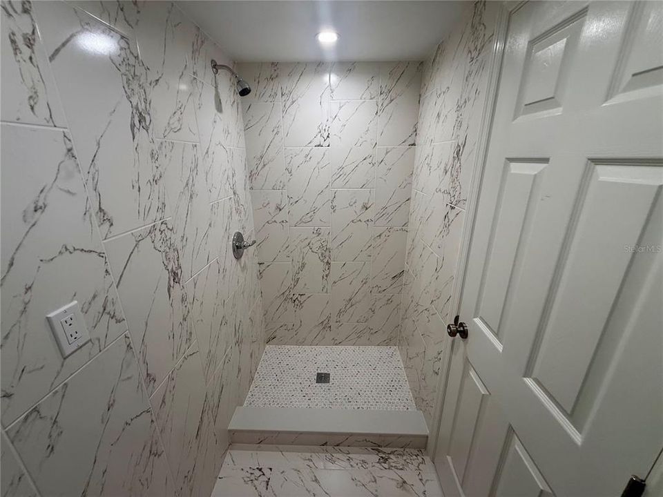 For Sale: $349,900 (3 beds, 2 baths, 1782 Square Feet)