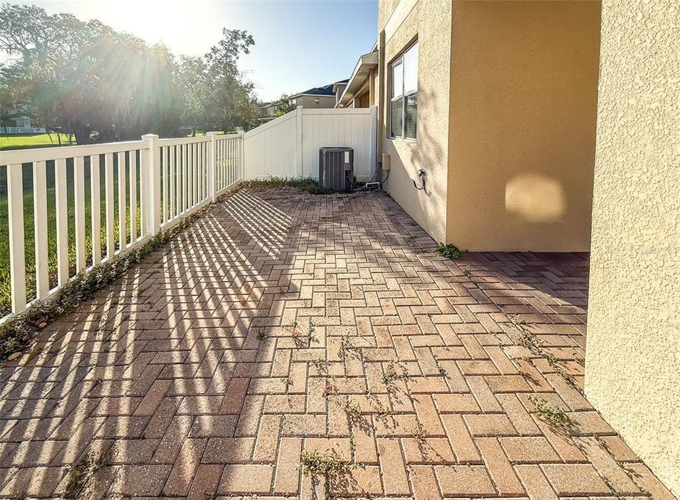 В аренду: $1,995 (3 спален, 2 ванн, 1787 Квадратных фут)