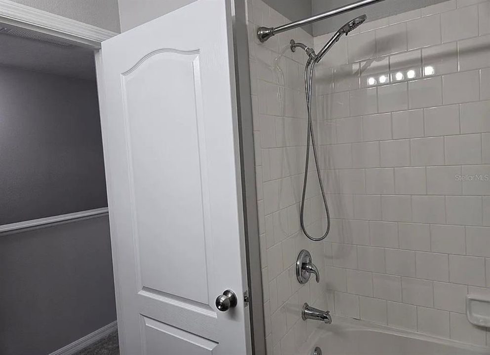 На продажу: $314,900 (3 спален, 2 ванн, 1703 Квадратных фут)