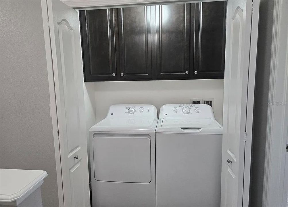 На продажу: $314,900 (3 спален, 2 ванн, 1703 Квадратных фут)