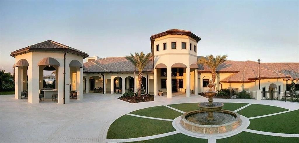 На продажу: $729,900 (8 спален, 5 ванн, 4019 Квадратных фут)