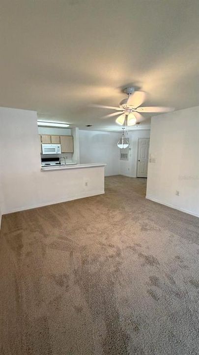 В аренду: $1,495 (1 спален, 1 ванн, 820 Квадратных фут)