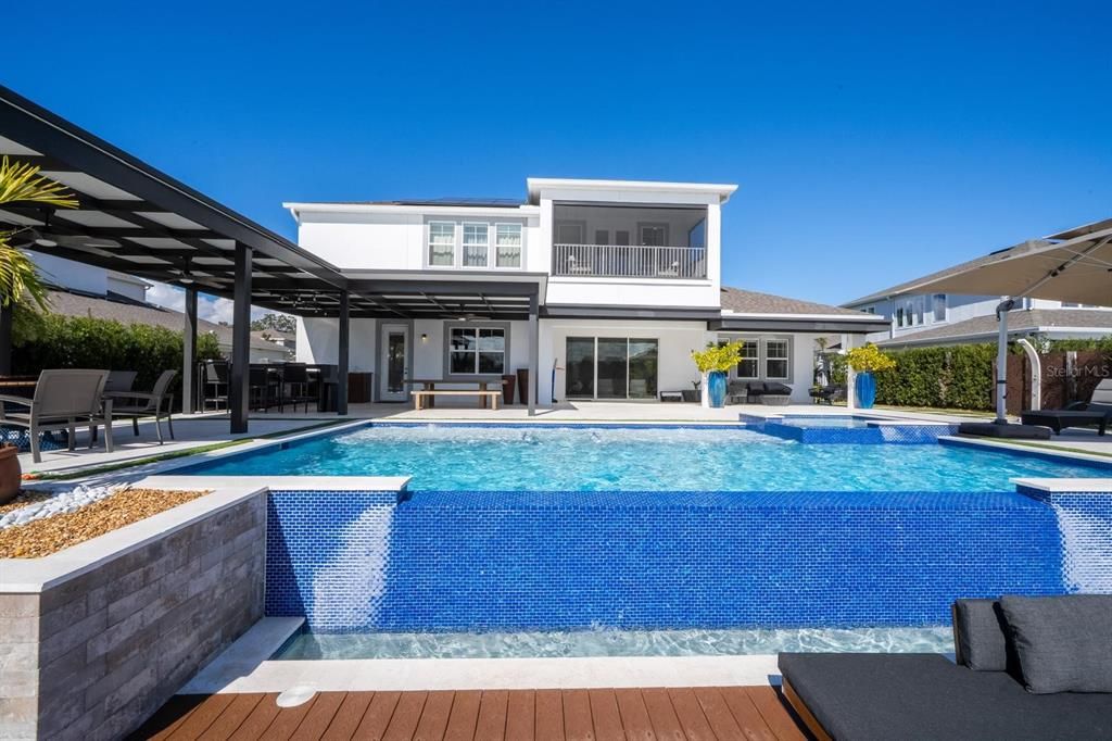 En Venta: $2,250,000 (5 camas, 5 baños, 4132 Pies cuadrados)