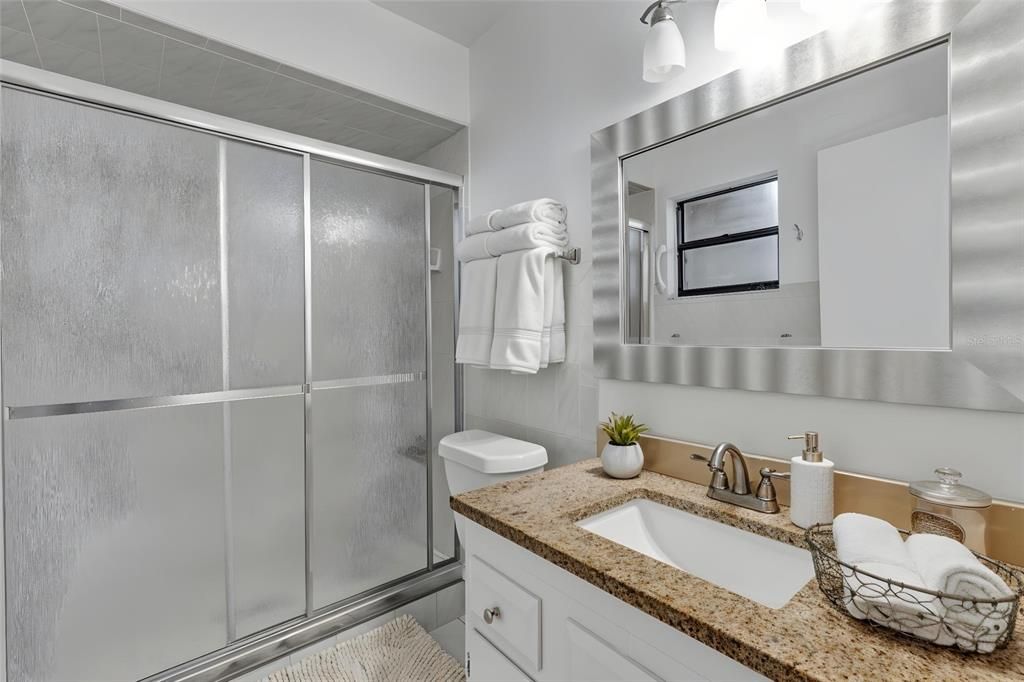For Sale: $269,900 (2 beds, 2 baths, 1170 Square Feet)
