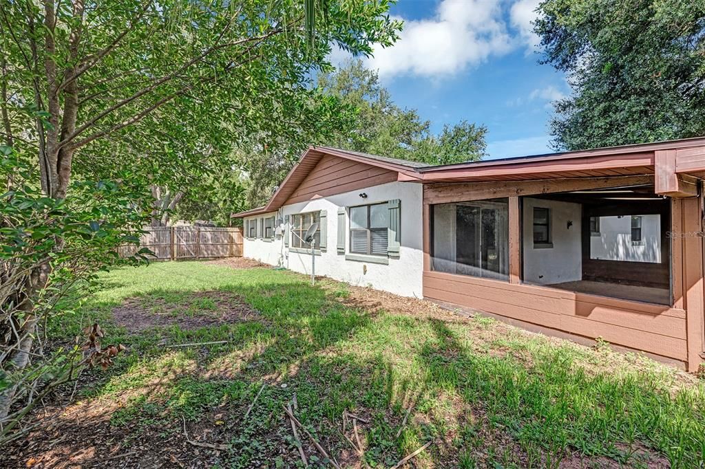 For Sale: $269,900 (2 beds, 2 baths, 1170 Square Feet)