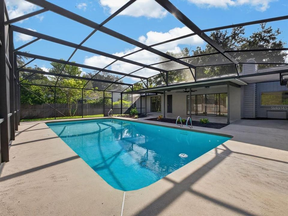 For Sale: $579,900 (4 beds, 2 baths, 2014 Square Feet)