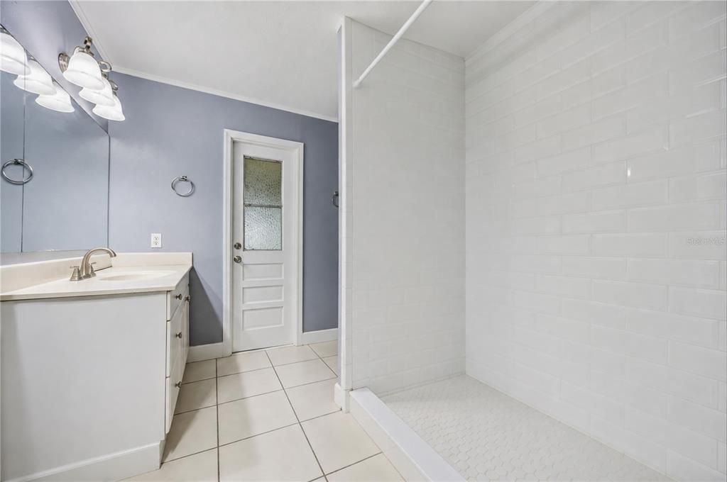 En Venta: $269,900 (3 camas, 2 baños, 1652 Pies cuadrados)