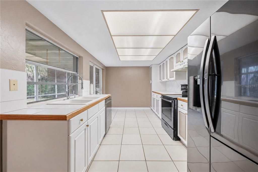 En Venta: $269,900 (3 camas, 2 baños, 1652 Pies cuadrados)