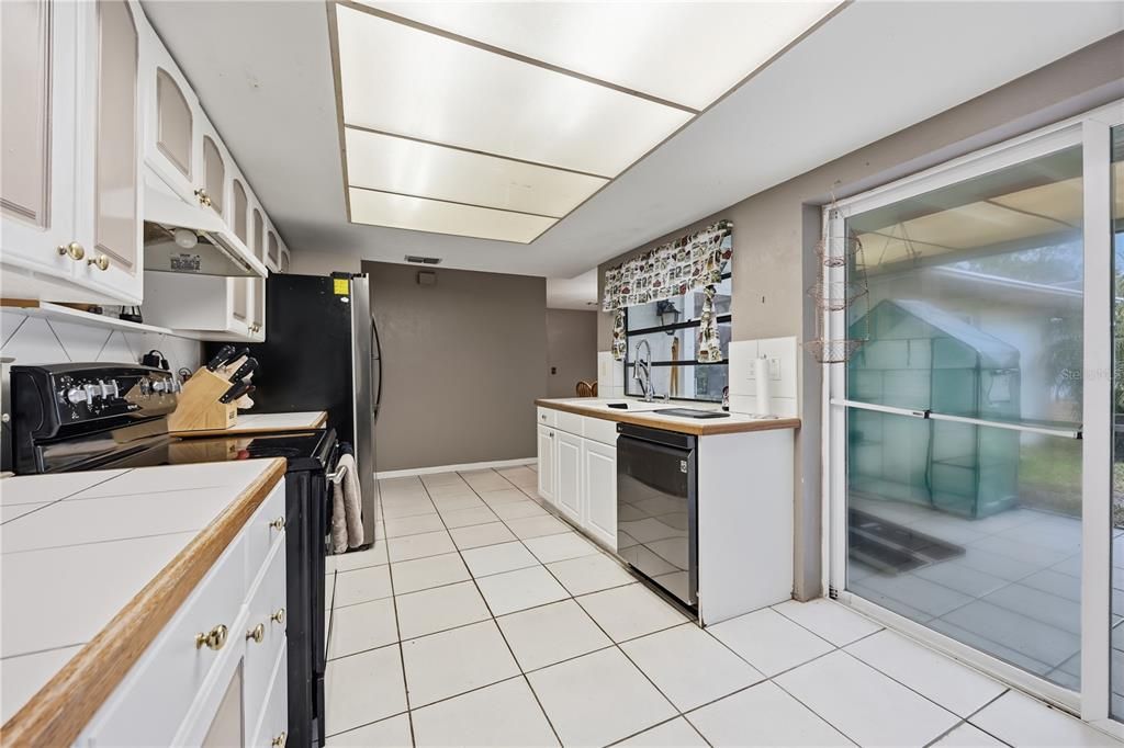 En Venta: $269,900 (3 camas, 2 baños, 1652 Pies cuadrados)