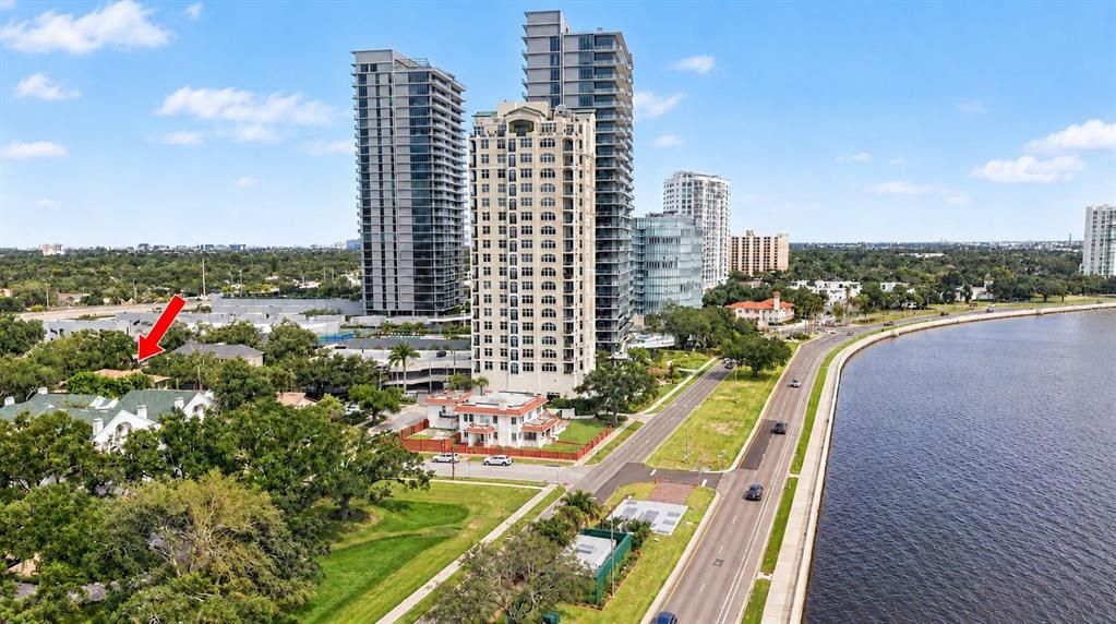 En Venta: $2,995,000 (5 camas, 5 baños, 5520 Pies cuadrados)