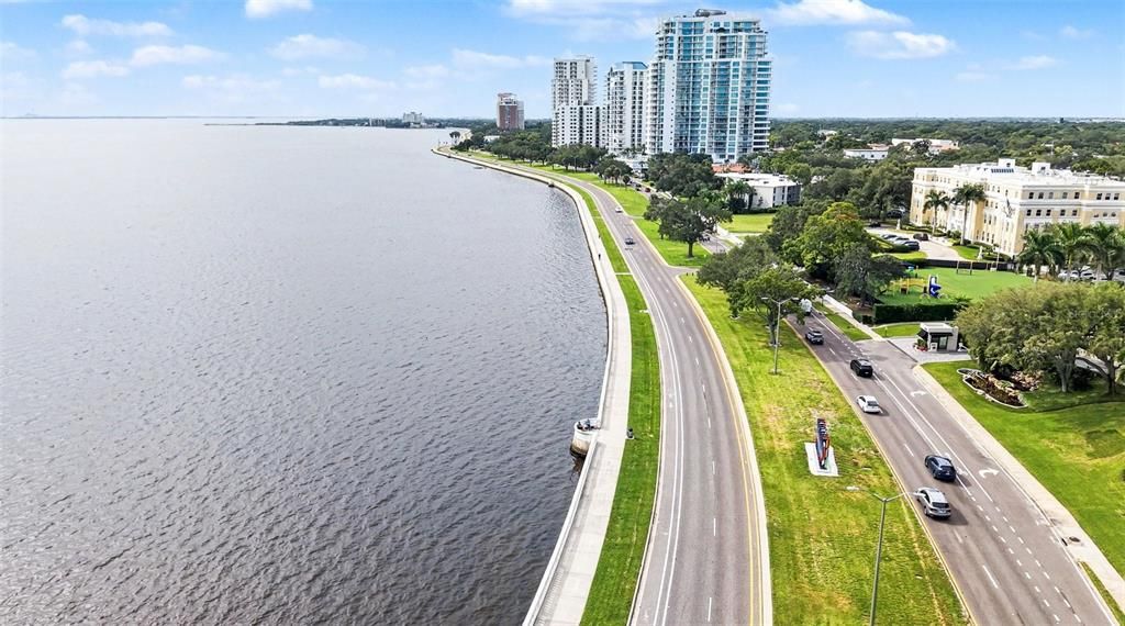 En Venta: $2,995,000 (5 camas, 5 baños, 5520 Pies cuadrados)