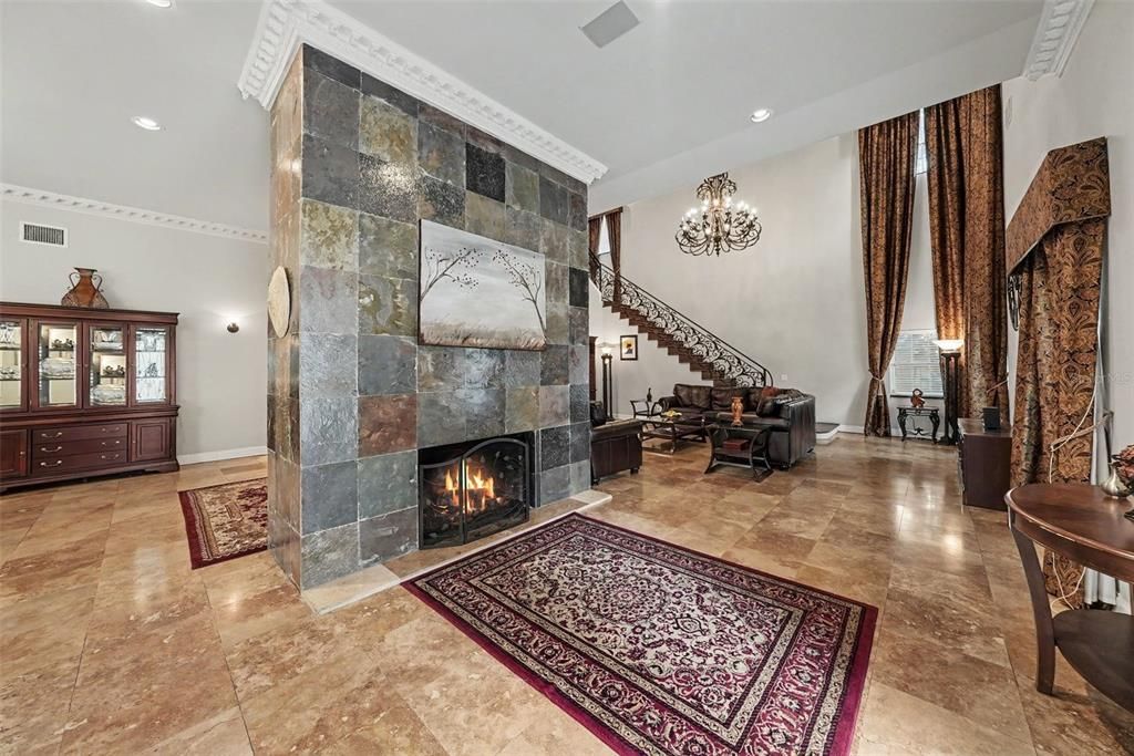 En Venta: $2,995,000 (5 camas, 5 baños, 5520 Pies cuadrados)