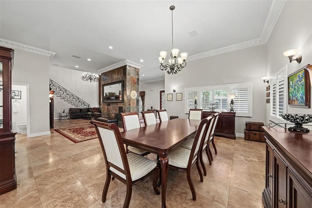 En Venta: $2,995,000 (5 camas, 5 baños, 5520 Pies cuadrados)