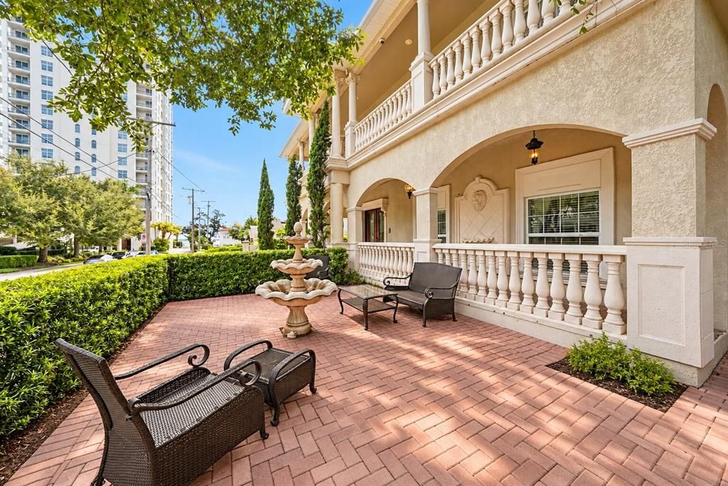 En Venta: $2,995,000 (5 camas, 5 baños, 5520 Pies cuadrados)
