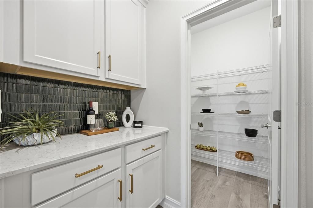 For Sale: $875,000 (5 beds, 4 baths, 3334 Square Feet)