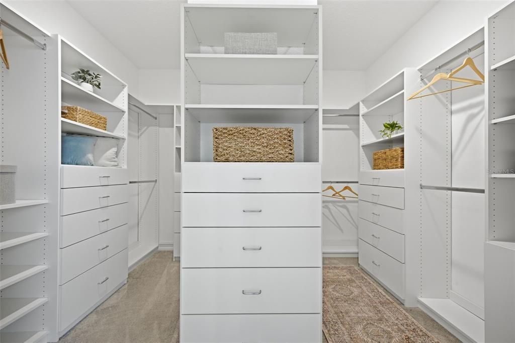 For Sale: $875,000 (5 beds, 4 baths, 3334 Square Feet)