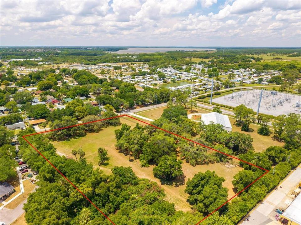 待售: $1,200,000 (4.10 acres)